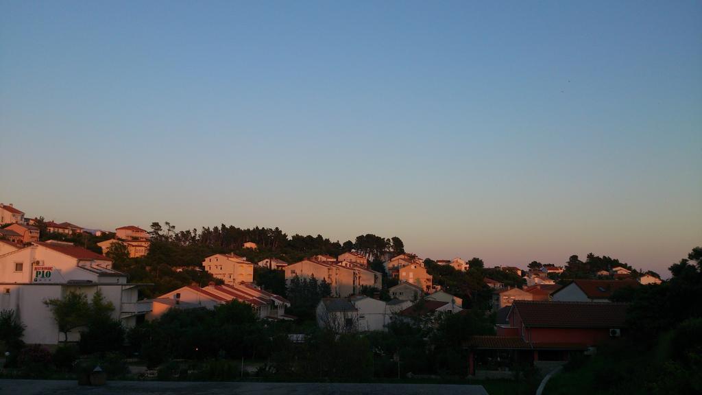 Apartments Ribaric Rab Town Kamer foto